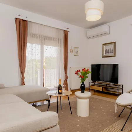 Villa Niko With Private Swimming Pool