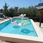 Niko With Private Swimming Pool * Zadar