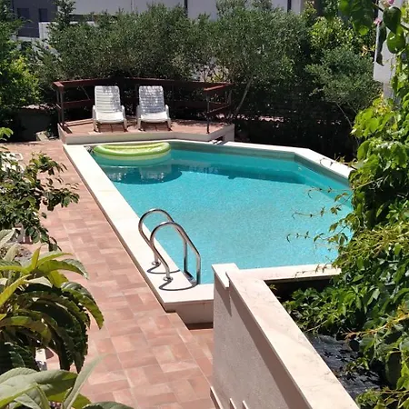 Niko With Private Swimming Pool Zadar