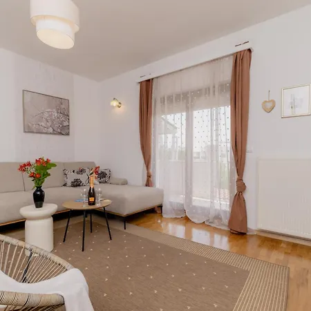 Villa Niko With Private Swimming Pool